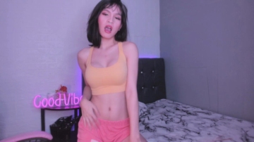 _Alluring_Christie_  24-08-2021